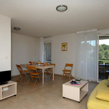 Aparthotel Les Parasols D'argens La Bouverie