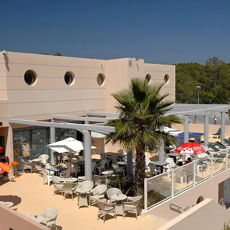 Les Parasols D'argens Aparthotel
